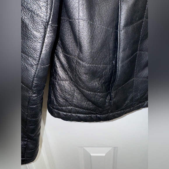 KC Collections Black Leather square stitched Jacket, Size Small - Picture 10 of 16